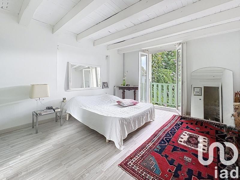 Maison - 195 m² - 5 pièces