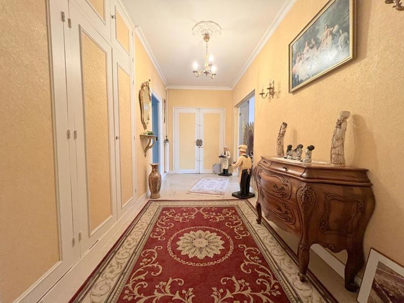 Appartement - 125 m² - 4 pièces