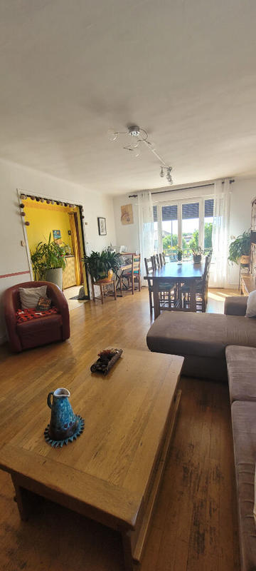 Maison - 195 m² - 10 pièces