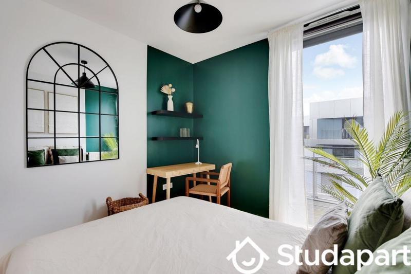 Chambre - 11 m² - 1 pièce