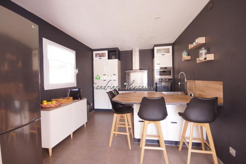 Maison - 160 m² - 6 pièces