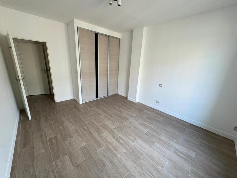 Appartement - 84 m² - 3 pièces