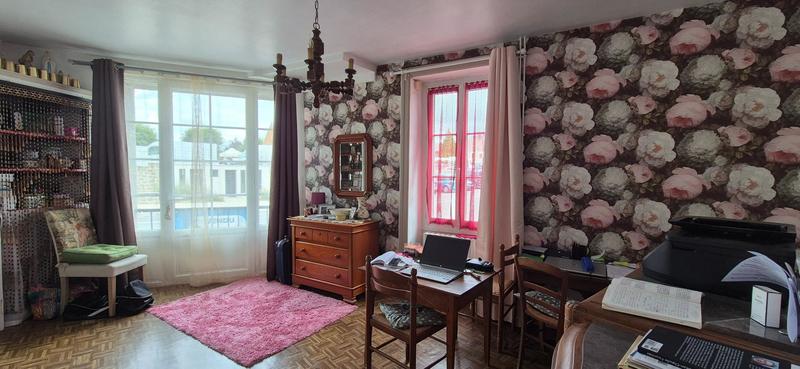 Maison - 220 m² - 7 pièces