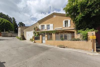 Maison de village - 167 m² - 7 pièces