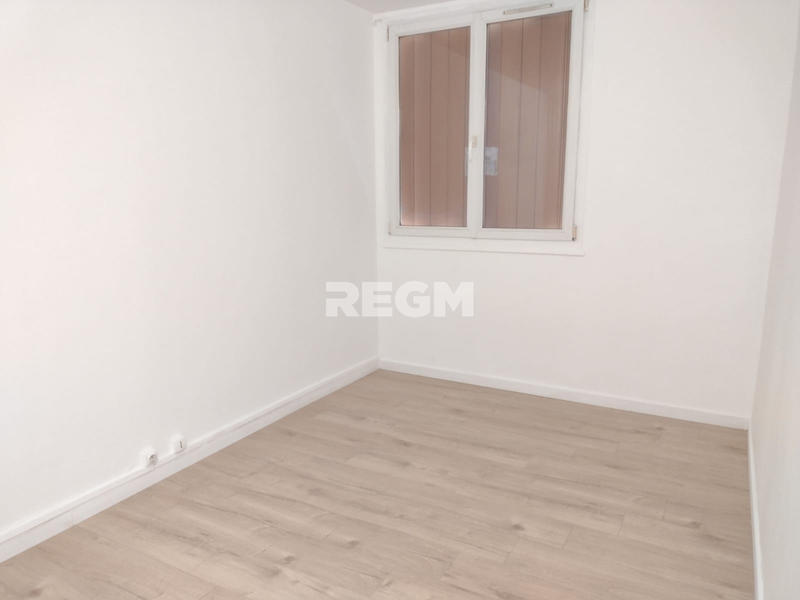 Appartement - 75 m² - 5 pièces