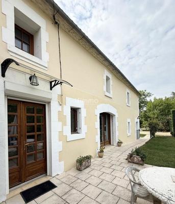 Maison de village - 168 m² - 8 pièces