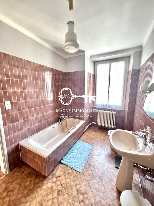 Maison ancienne - 166 m² - 6 pièces