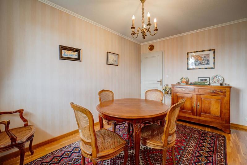 Appartement - 135 m² - 5 pièces