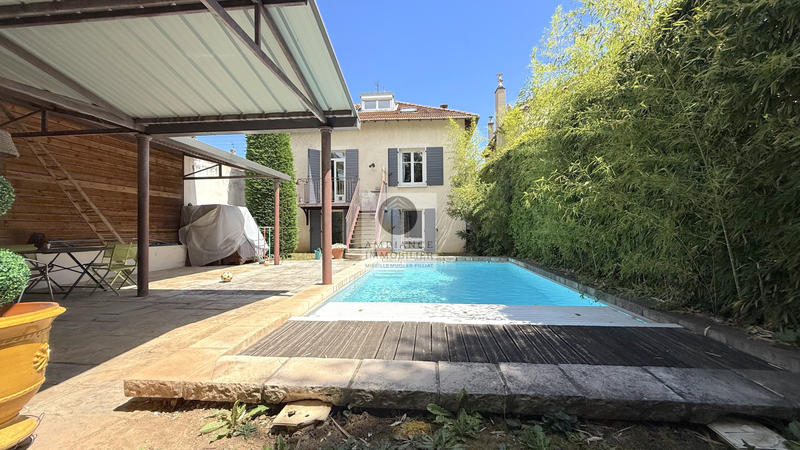 Maison - 117 m² - 6 pièces