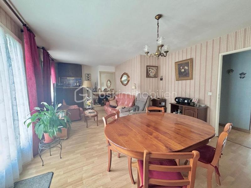 Pavillon - 85 m² - 5 pièces