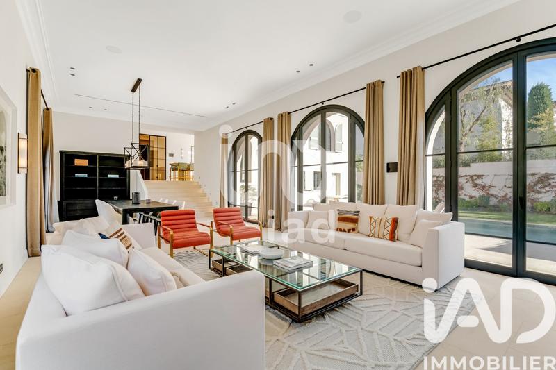 Maison de maîtres - 268 m² - 7 pièces