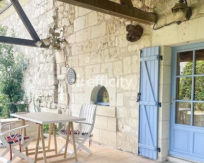 Maison - 230 m² - 9 pièces