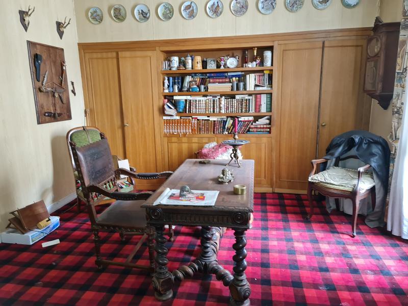 Maison - 200 m² - 11 pièces