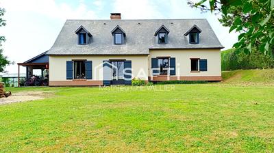 Maison - 163 m² - 8 pièces