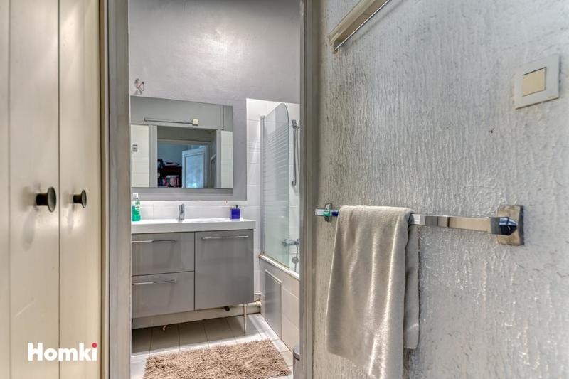 Appartement - 190 m² - 7 pièces