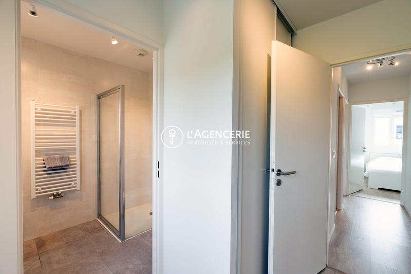 Duplex - 93 m² - 4 pièces