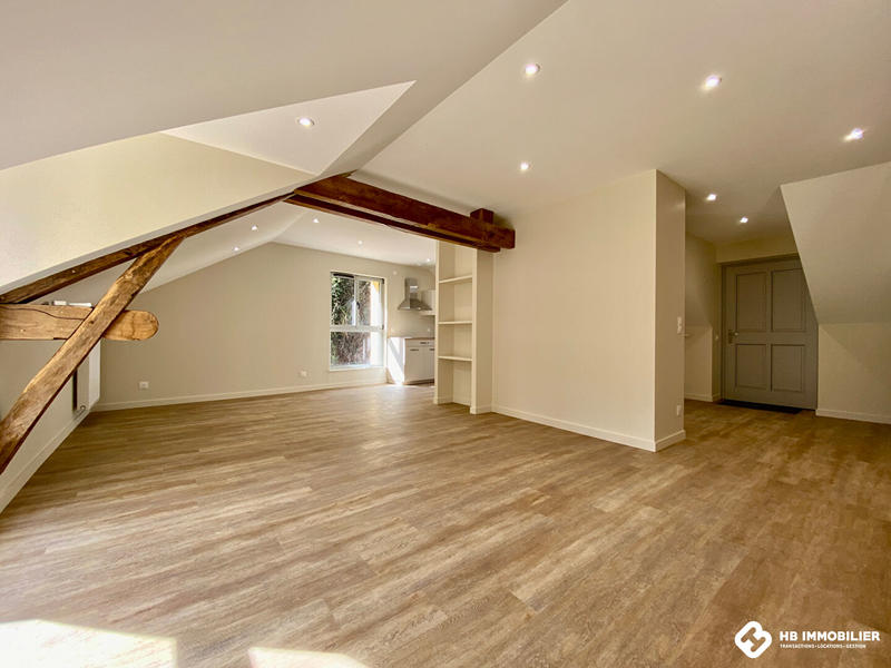 Maison - 104 m² - 4 pièces