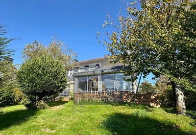 Maison - 153 m² - 8 pièces