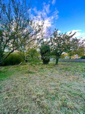 Terrain constructible - 567 m²