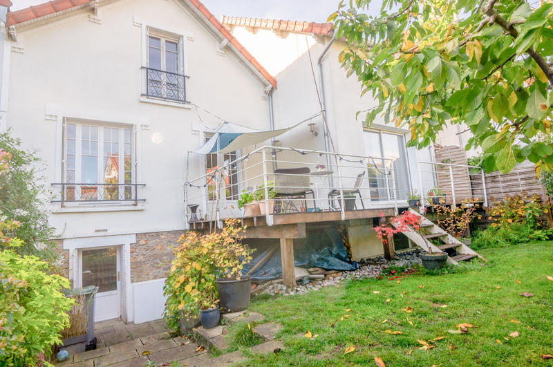 Maison - 186 m² - 8 pièces