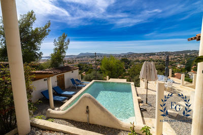 Maison contemporaine - 160 m² - 7 pièces