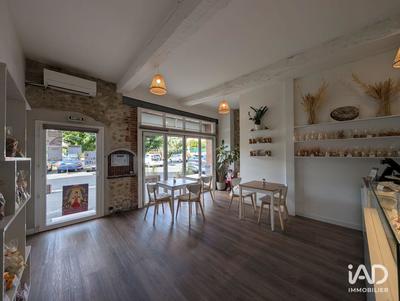 Maison - 210 m² - 3 pièces