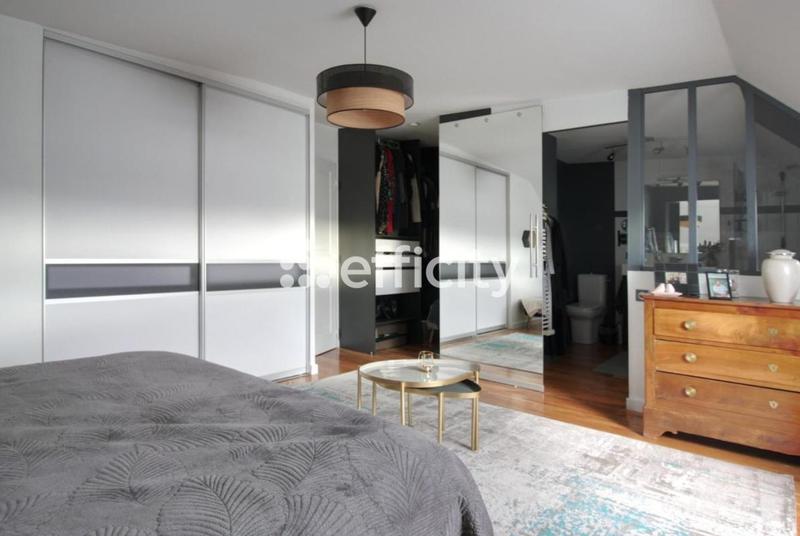 Appartement - 82 m² - 4 pièces