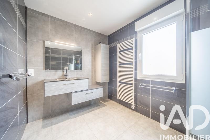 Maison - 121 m² - 4 pièces