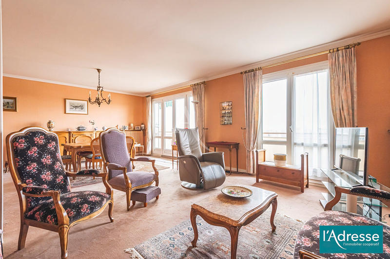 Appartement - 98 m² - 4 pièces