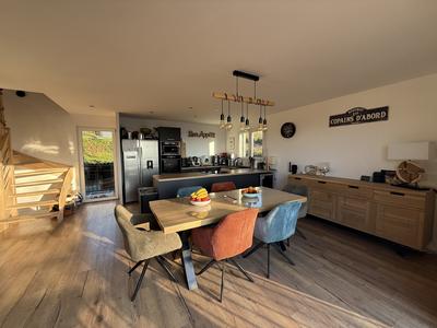 Maison - 132 m² - 7 pièces