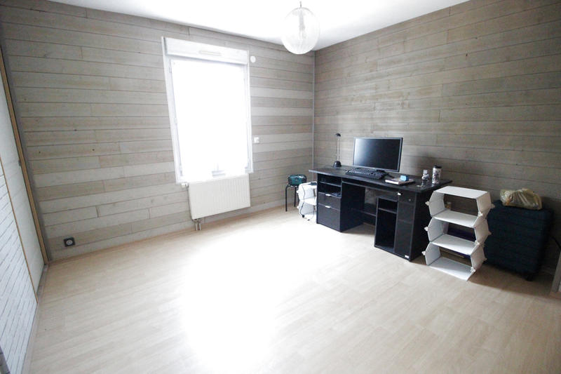 Maison - 180 m² - 7 pièces