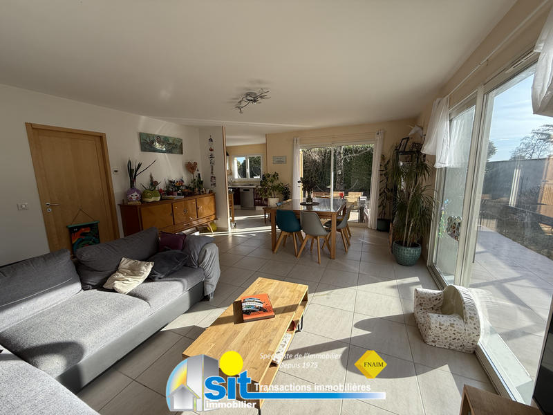 Maison - 122 m² - 5 pièces