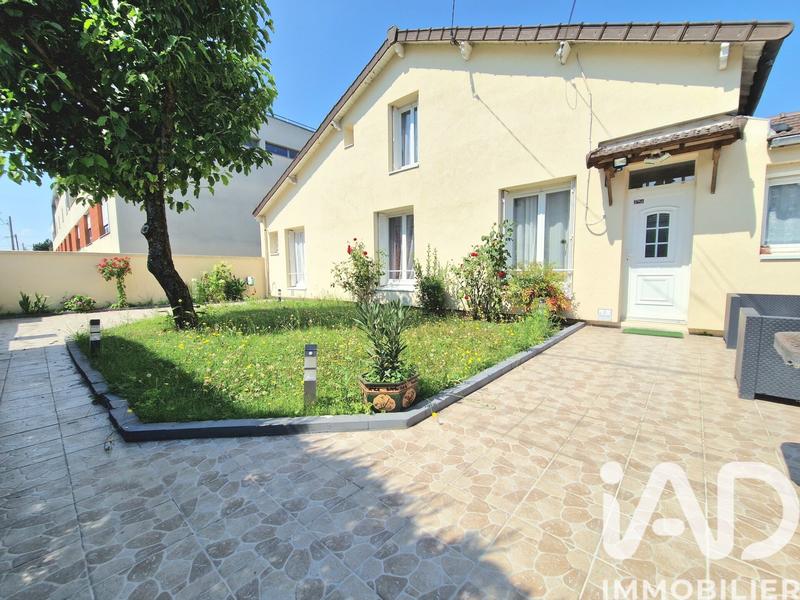 Maison - 85 m² - 4 pièces