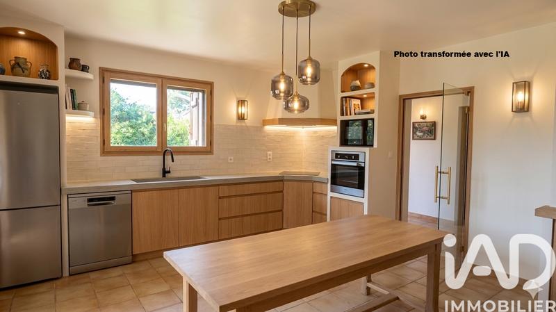 Maison - 194 m² - 8 pièces