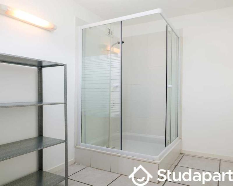 Chambre - 33 m² - 1 pièce