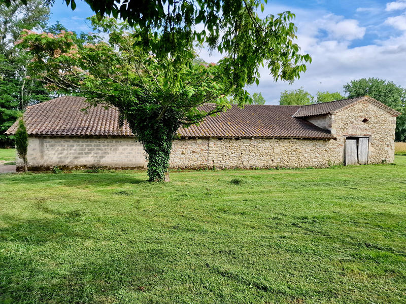 Maison - 262 m² - 9 pièces