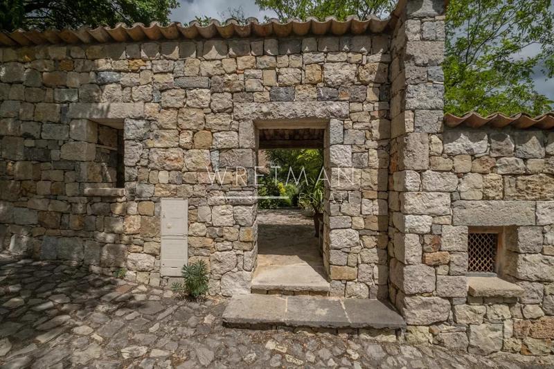 Villa - 200 m² - 5 pièces