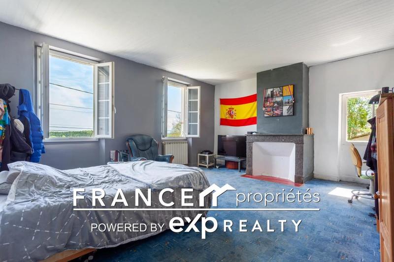 Maison - 130 m² - 4 pièces