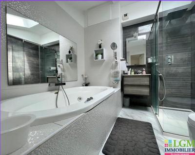 Villa - 184 m² - 5 pièces