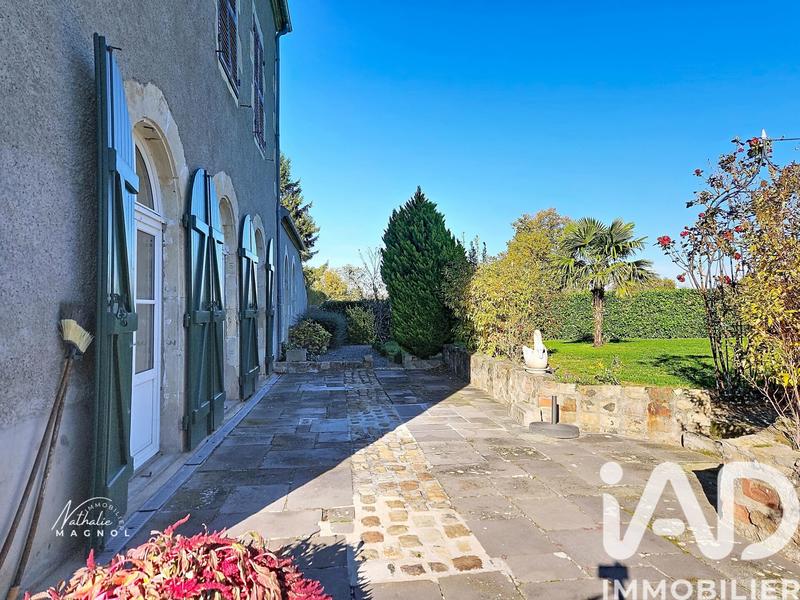 Maison - 197 m² - 8 pièces