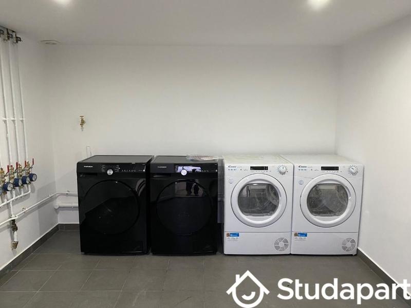 Chambre - 13 m² - 1 pièce