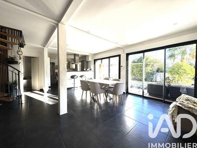 Maison - 153 m² - 6 pièces
