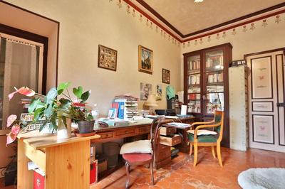 Demeure - 623 m² - 26 pièces