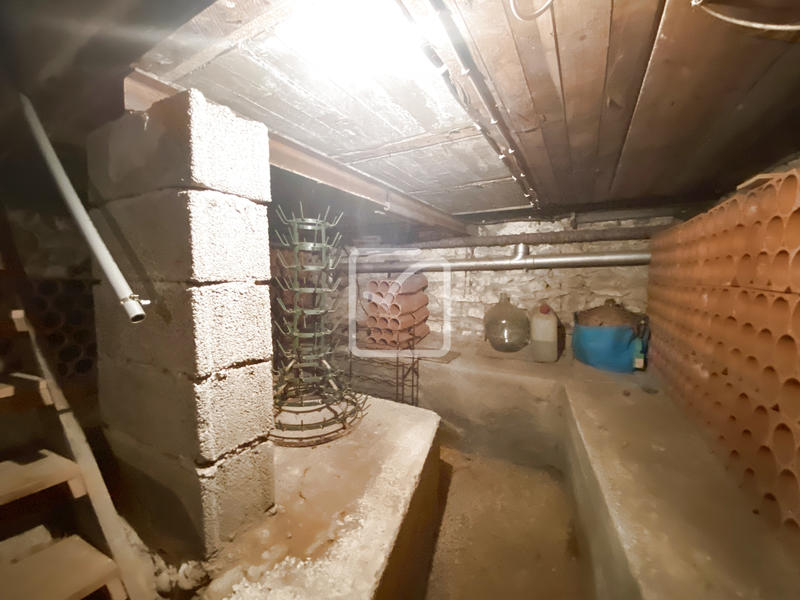 Maison - 168 m² - 9 pièces