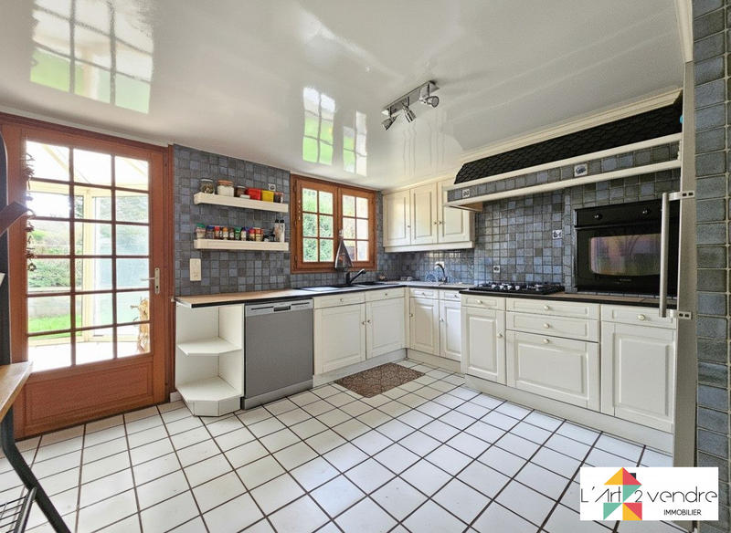 Maison - 177 m² - 5 pièces