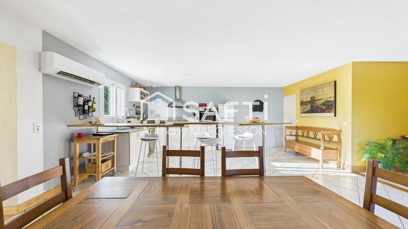 Maison - 157 m² - 6 pièces