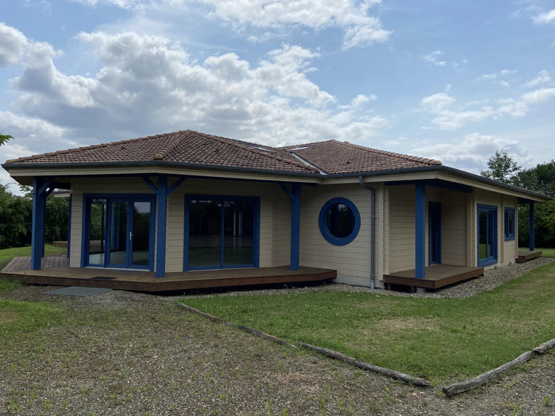 Maison - 371 m² - 15 pièces