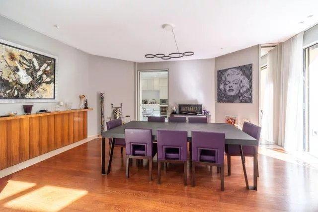 Hôtel particulier - 425 m² - 7 pièces