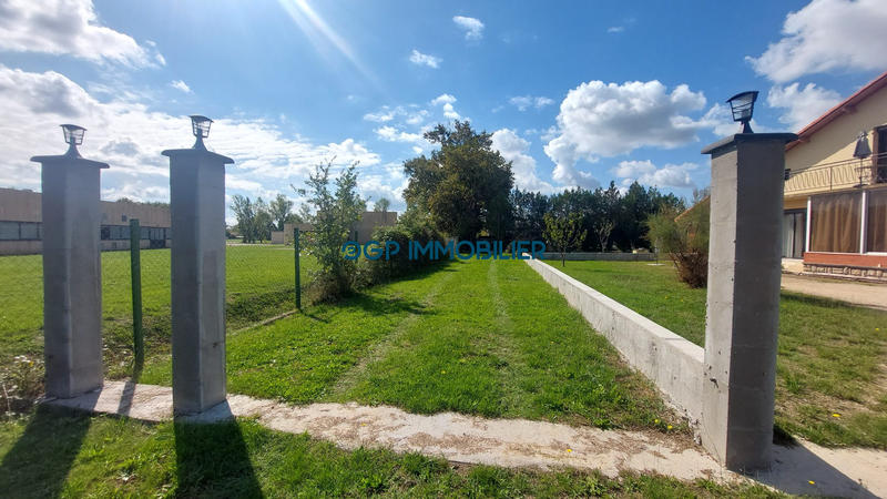 Terrain - 700 m²