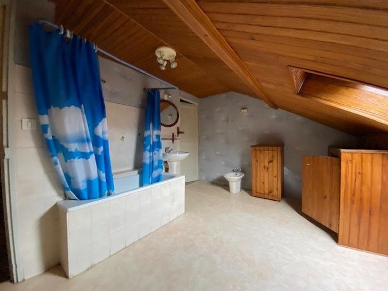 Maison - 99 m² - 5 pièces